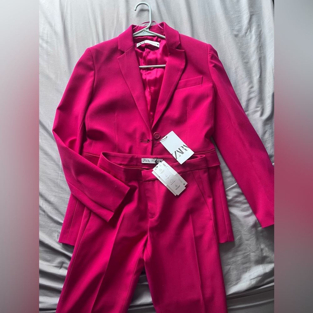 Zara Set - Fuchsia Straight Cut Pocket Blazer & The Low Rise Flare Pants - Picture 16 of 17